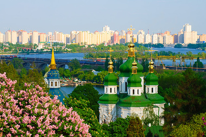 Киев вошел в топ-5 популярных у россиян направлений ближнего зарубежья