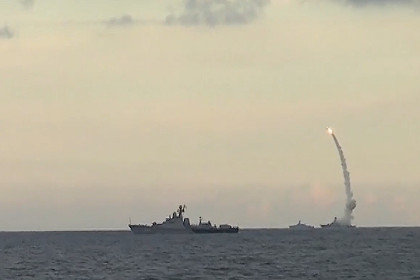 Пуск ракет «Калибр-НК» из акватории Каспийского моря 