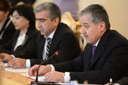 Министр иностранных дел Таджикистана Сироджиддин Аслов 
