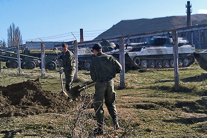Путин распорядился обеспечить жильем бывших украинских военных в Крыму