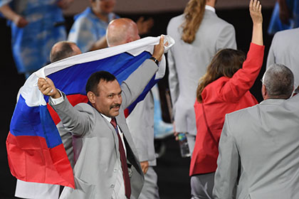 Паралимпийский комитет Белоруссии избежал наказания за флаг России