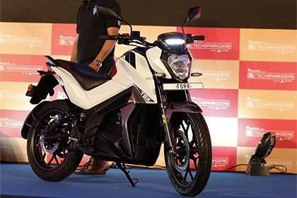 Первый электромотоцикл индийского производства представили публике