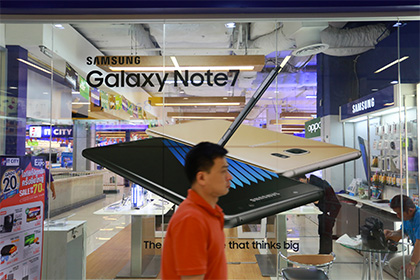 Для возврата Samsung Galaxy Note 7 понадобятся огнеупорная коробка и перчатки