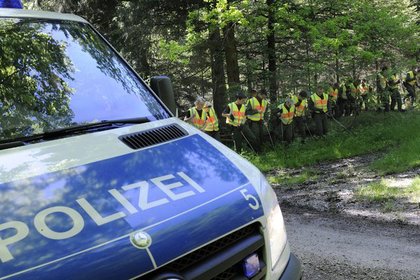 Немецкий суд разрешил служить в полиции обладательнице силиконовой груди