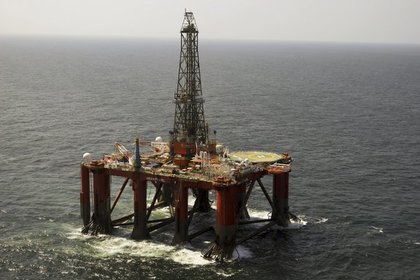 Цена на нефть Brent впервые за полтора года превысила 57 долларов за баррель
