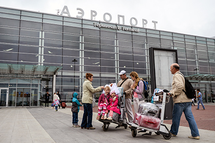 Аэропорт Екатеринбурга возобновил работу после ЧП с Boeing 767