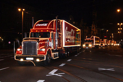 Новогодний грузовик Coca-Cola признали локомотивом ожирения