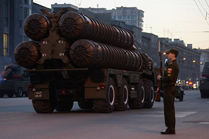 Полк зенитных систем С-400 заступил на дежурство в Крыму