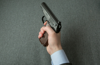 Майор в отставке застрелил грабителя из краденого пистолета