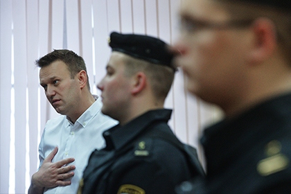 Кремль назвал материалы Навального о Медведеве творчеством осужденного
