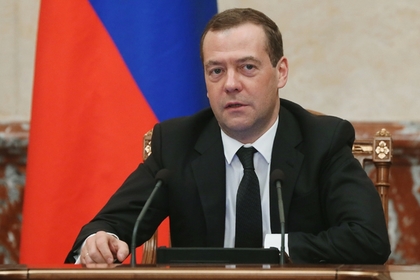 Медведев вернул россиянам турецкую жвачку
