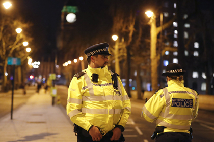 Британская полиция арестовала семь человек в связи с атакой у парламента