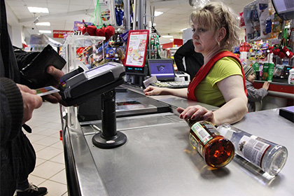 Минпромторг поддержал повышение минимальной цены на водку