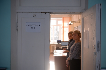 В Минобрнауки посетовали на тысячи российских школ с туалетом на улице