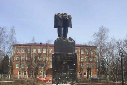 Вандалы разрушили памятник Пушкину в Подмосковье