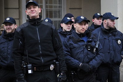 Украинская полиция пожаловалась на дефицит патронов