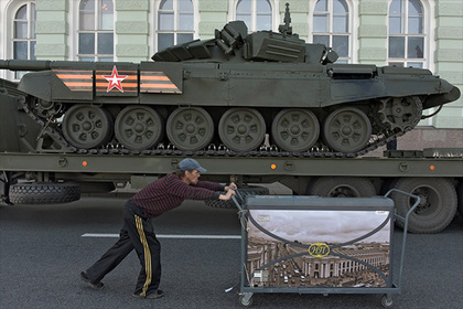 Репетиции Парада Победы в Санкт-Петербурге перенесли на поздний вечер