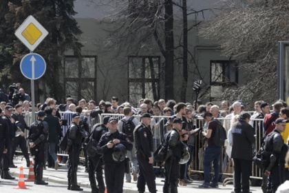 Полиция оценила число участников акции в центре Москвы