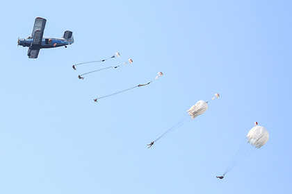 В Ленобласти пилоты без лицензии перевезли на Ан-2 более 1000 парашютистов