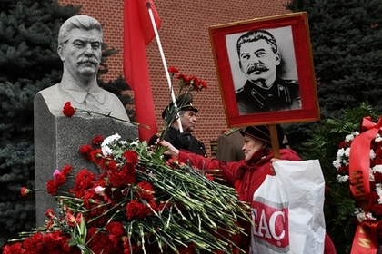 Бюст И. Сталина в Москве 