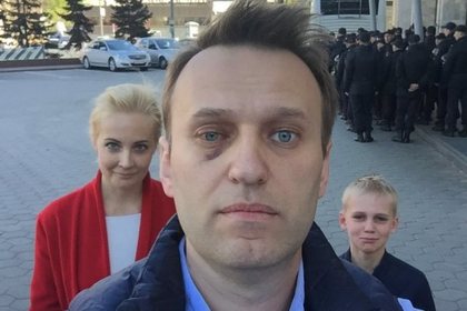 Алексей Навальный с женой и сыном