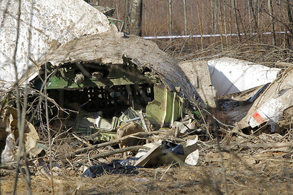 Обломки на месте крушения ТУ-154М