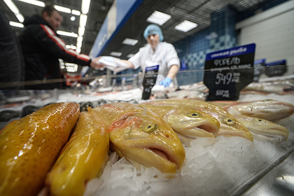 Россельхознадзор предупредил о появлении в супермаркетах просроченной рыбы