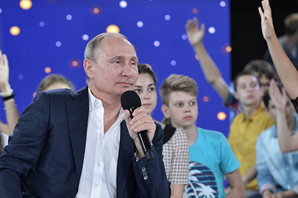 Путин рассказал о подавших ему петушиные гребешки кремлевских поварах