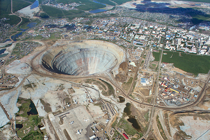 МЧС ввело режим ЧС в якутском городе Мирный из-за аварии на руднике