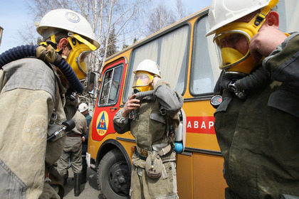 Спасатели определили вероятное местонахождение горняков в затопленной шахте