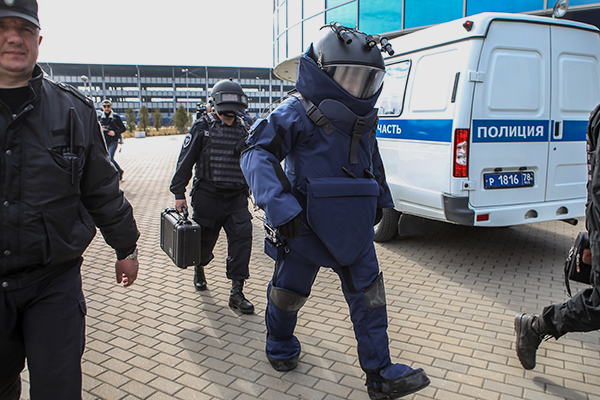 Дозвонились: телефонные террористы атаковали Москву