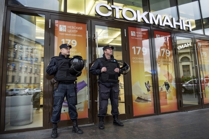 Эвакуация людей началась в шести московских торговых центрах