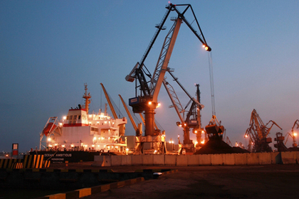 Судно с американским углем для Украины разрушило порт под Одессой