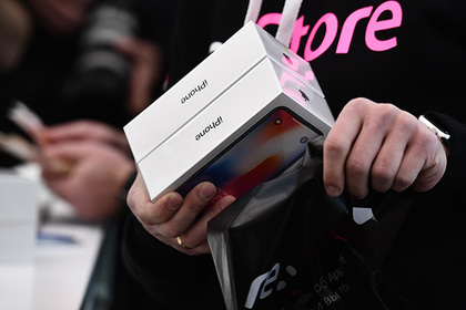 Получившая iPhone X от Кадырова девочка отказалась пользоваться подарком