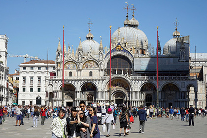 Британцы поели в Венеции на 500 евро и пожаловались мэру