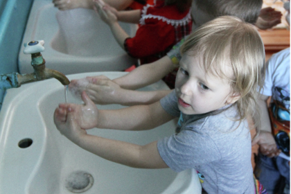 Чиновники рассказали о поисках туалета для «элитных» детей в ростовской школе