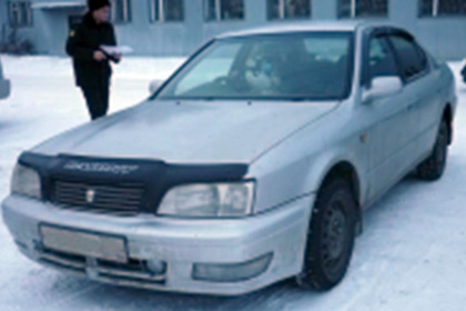 Томский должник спрятал свою машину возле здания судебных приставов