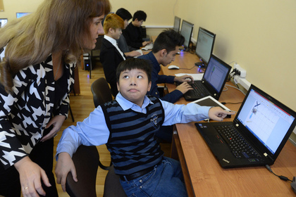 Назван процент умеющих пользоваться компьютером российских учителей