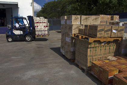 Доминиканцы напились токсичного рома на поминках по жертвам токсичного рома