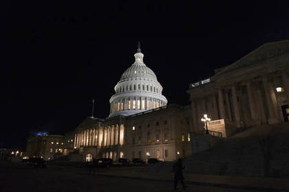 Конгрессмен в США пустил госбюджет на улаживание скандала с домогательствами