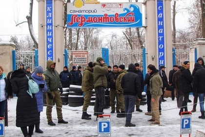 Вооруженные арматурой люди захватили санаторий в Одессе