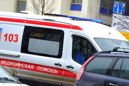 Российских школьников увезли в больницу с линейки в честь Дня здоровья