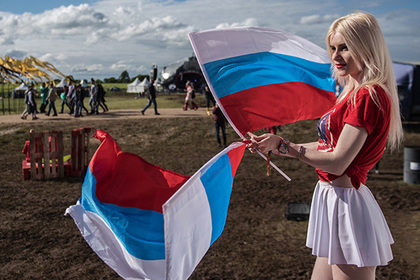 Половина россиян не запомнили название праздника 12 июня
