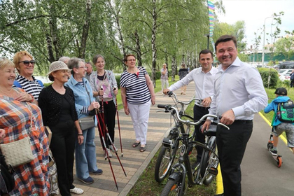Губернатор Подмосковья проверил качество работ по созданию парка в Реутове