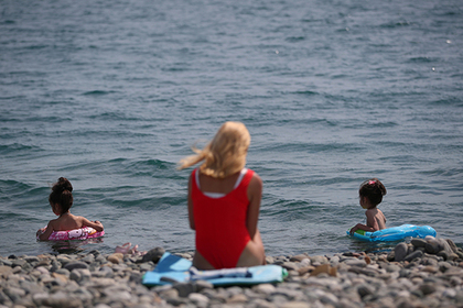 Туристам запретили купаться в Черном море