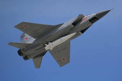 МиГ-31 с ракетой «Кинжал»