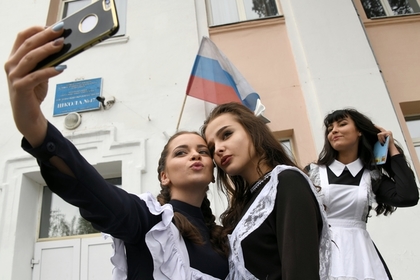 Россиянам предложили сэкономить на школьной форме