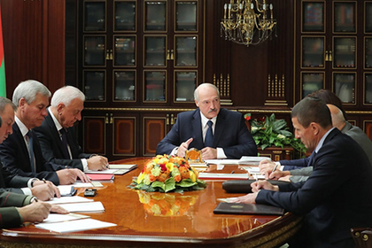 Лукашенко рассказал о желании белорусов «вешать и терзать чиновников»