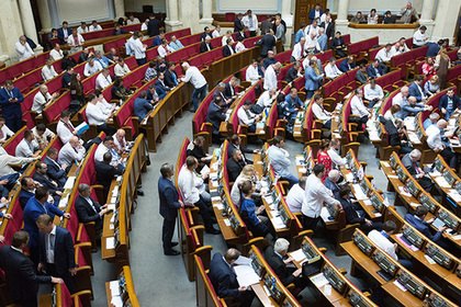 В Раде возмутились намерением Киева прекратить сообщение с Россией
