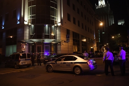 Появились подробности нападения на полицейских в центре Москвы